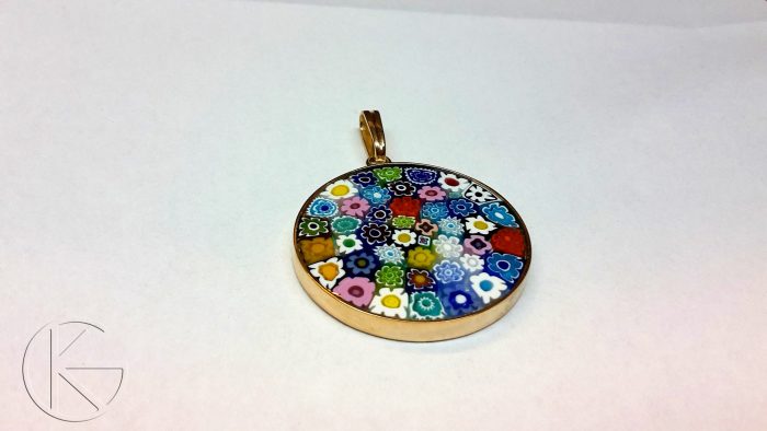 Ripats kiviga lilledega