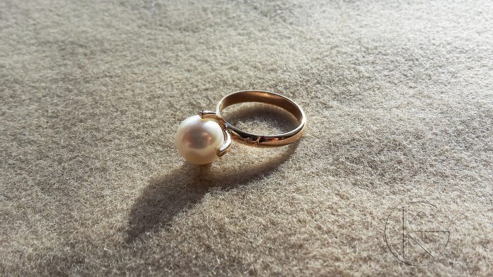 Kuldsõrmus naturaalse pärliga