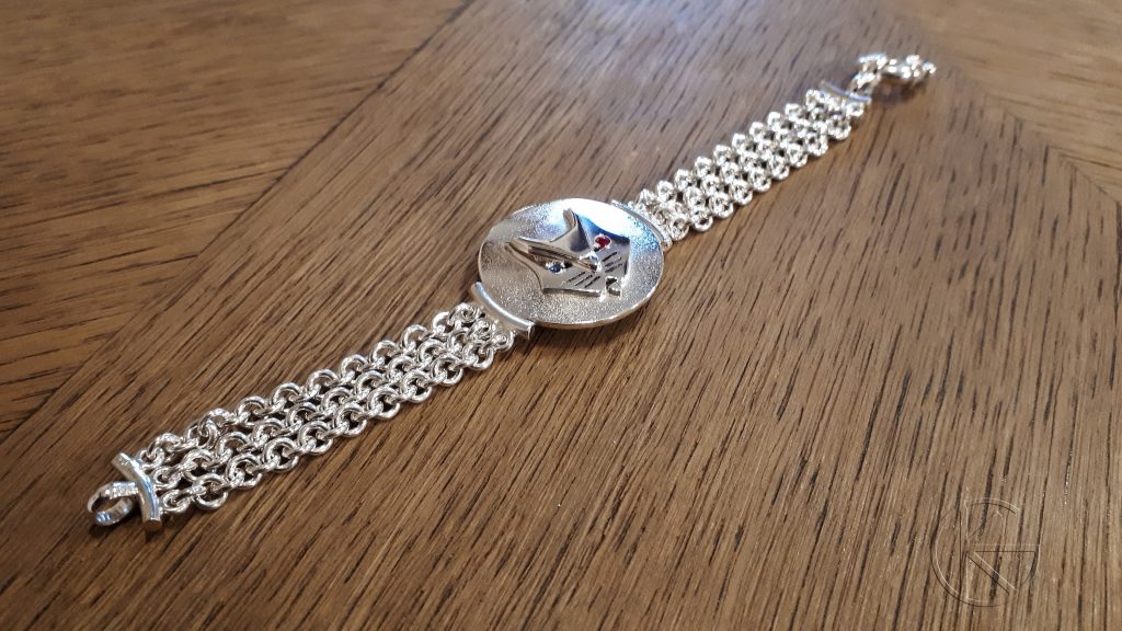 Hõbedast käekett loodusliku safiiri ja rubiiniga