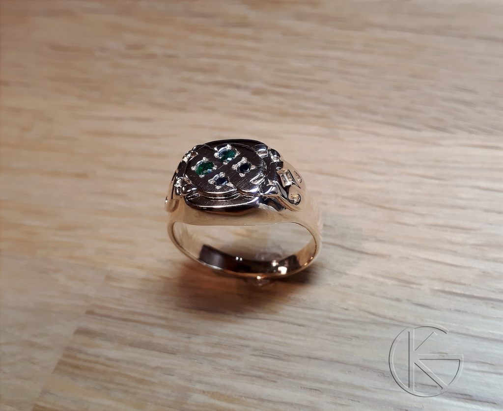 Kullast meeste klotser - mustad briljandid, smaragdid