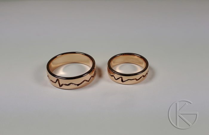 Kullast abielusõrmused - südamerütmi mustriga