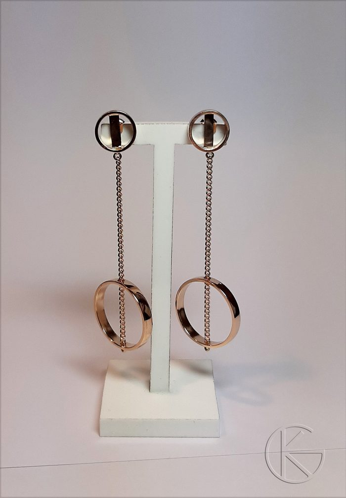 Kullast kõrvarõngad