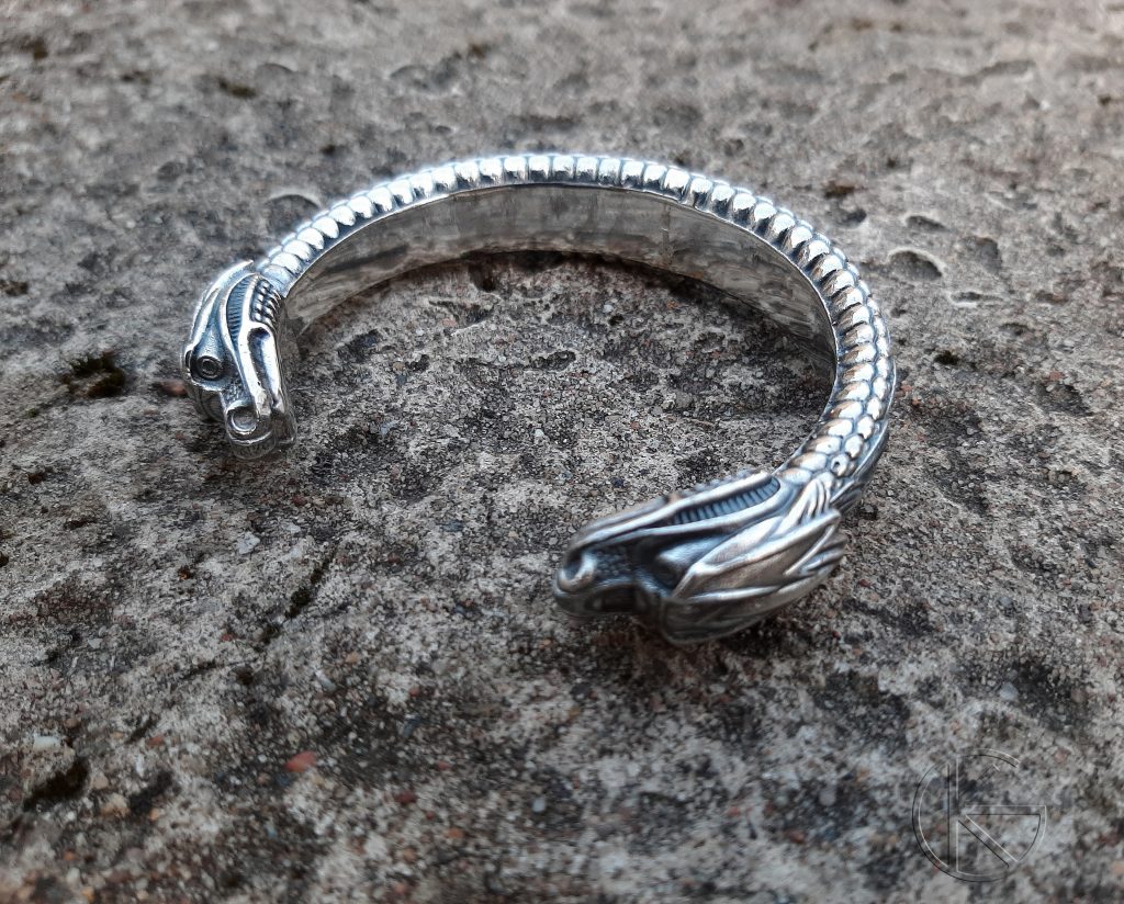 Hõbedast meeste käevõru 125g