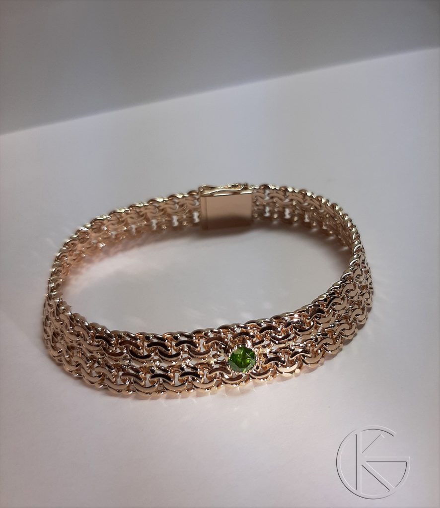 Kullast käekett rohelise briljandiga 0,41ct