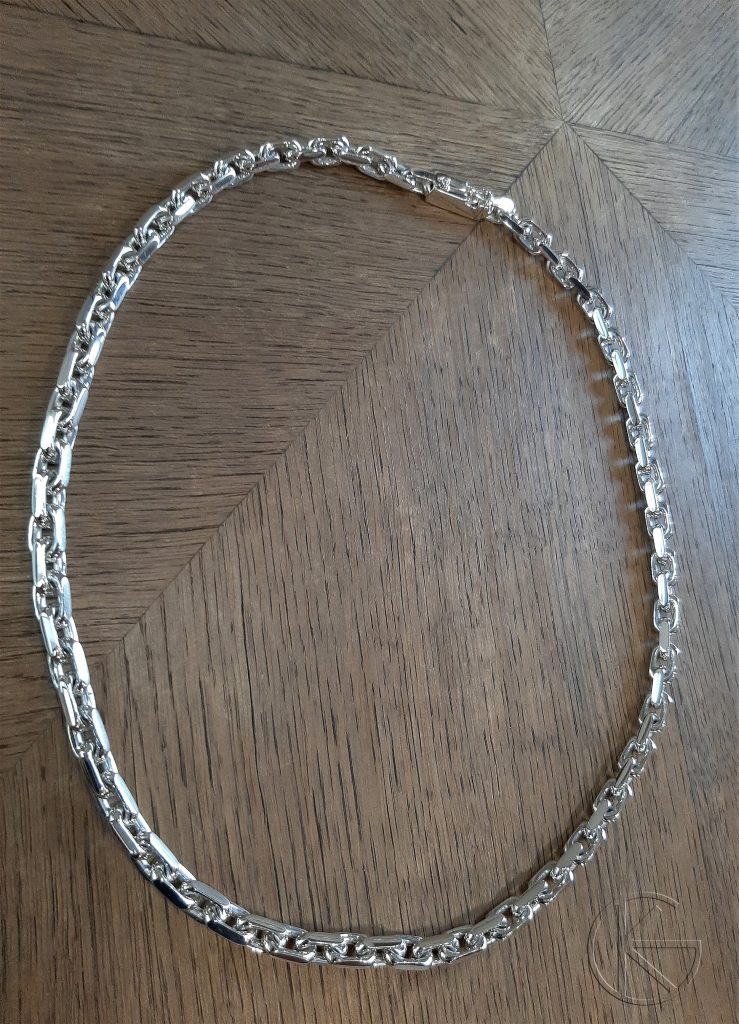 Hõbedast kaelakett 140 grammi