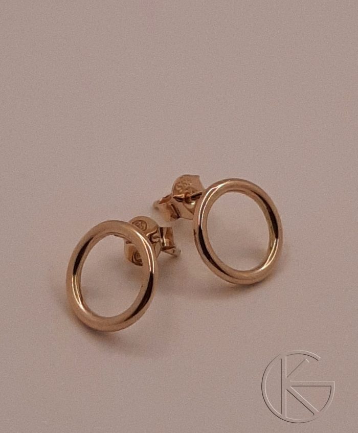 Kullast kõrvarõngad