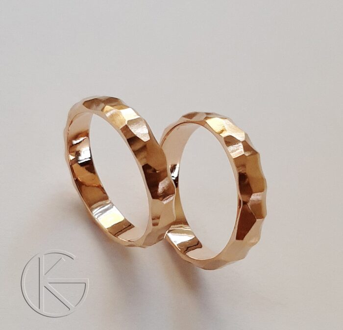 Kullast abielusõrmused