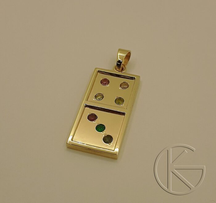 Kullast ripats kividega - doomino