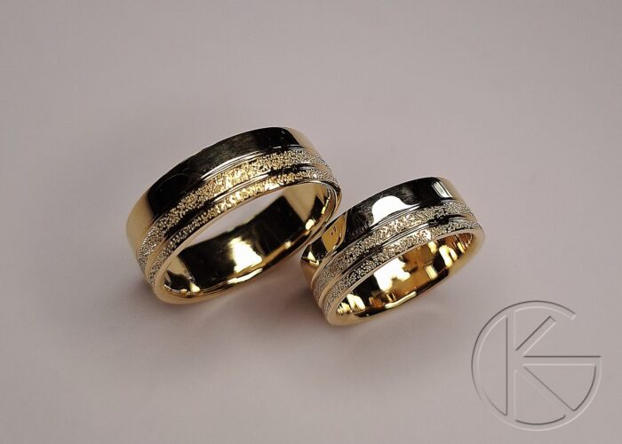 Kullast abielusõrmused