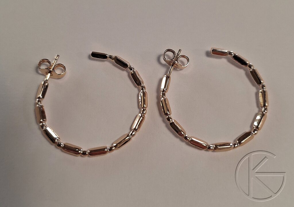 Kullast kõrvarõngad