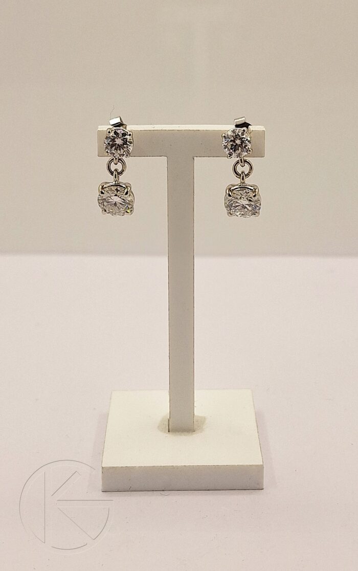 Kullast kõrvarõngad laboratoorsete teemanditega 2,73ct