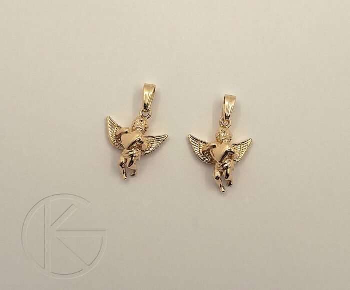 Kullast ripatsid inglid